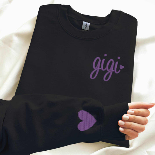 Personalized Mama Sweatshirt with embroidered kids names on sleeves, cozy and meaningful gift